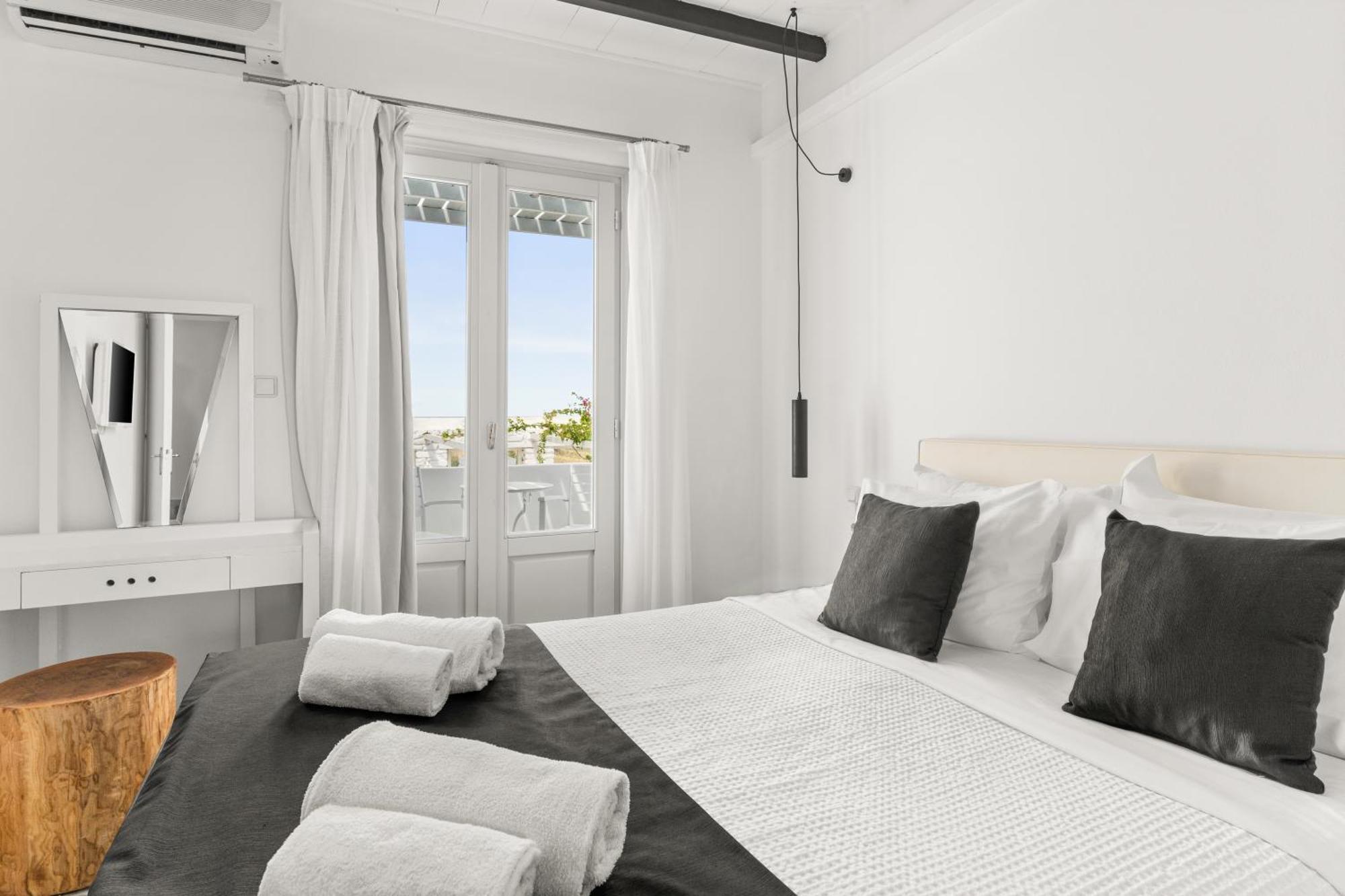 Mr And Mrs White Paros Hotel Náousa Exterior foto